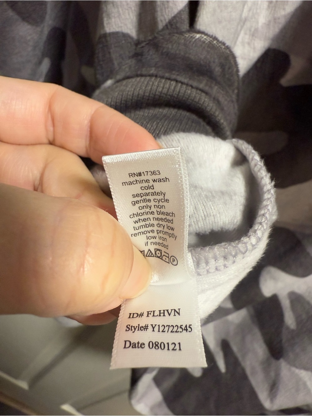 Dkny Womens Gray and White Camo Hooded Pajama Set size L - Picture 11 of 13